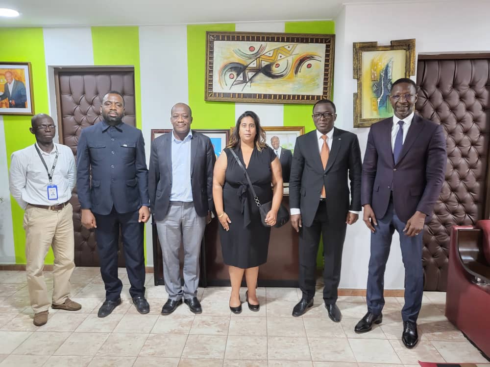 Engagement des parties prenantes - Séance de travail entre MCA-Côte d'Ivoire et les mairies du Plateau et d'Attécoubé